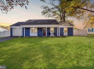 24 Griffin Ln, Willingboro, NJ 08046