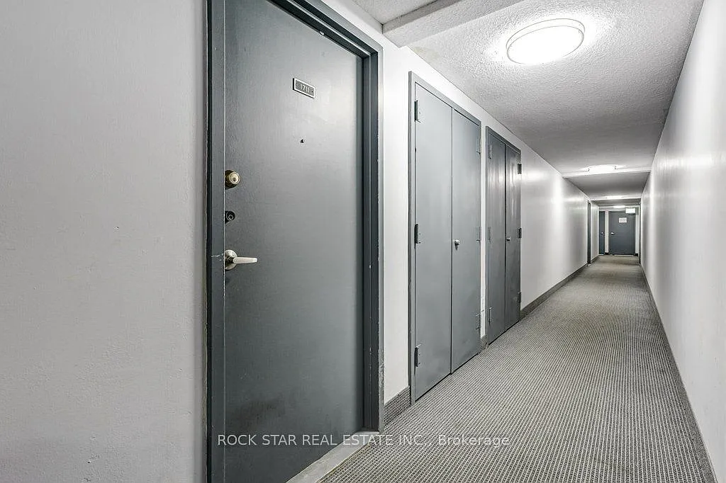 2 bed, $2,295 — Photo 4