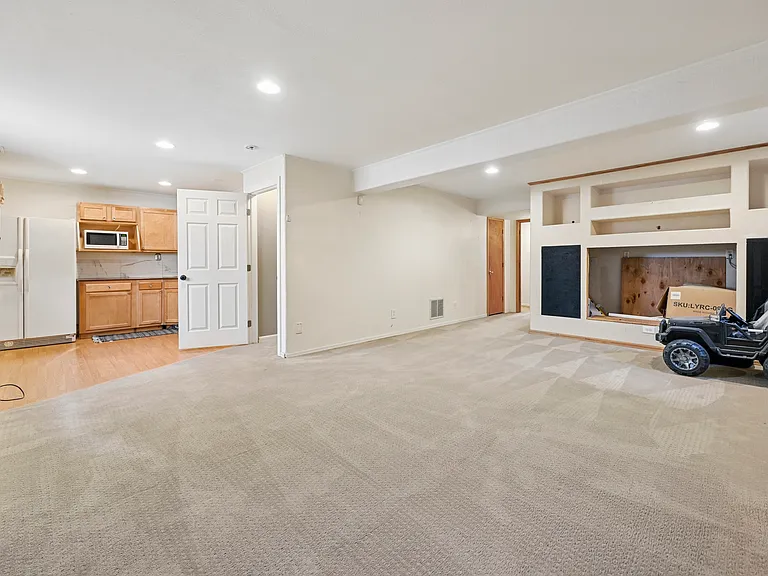 4910 Hawk Meadow Dr — Photo 13