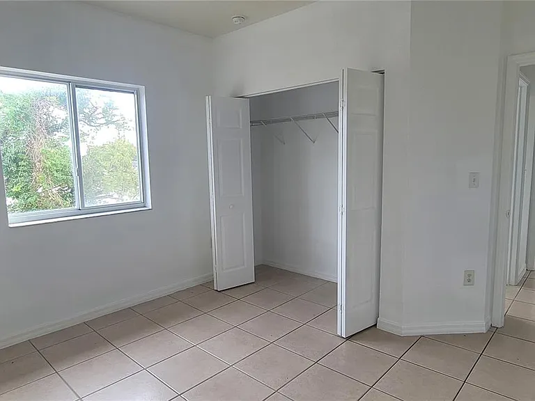 33 E 20th St #203 — Photo 11