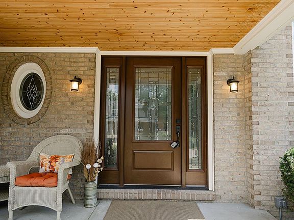 3rd image of 7468 Coachford Dr