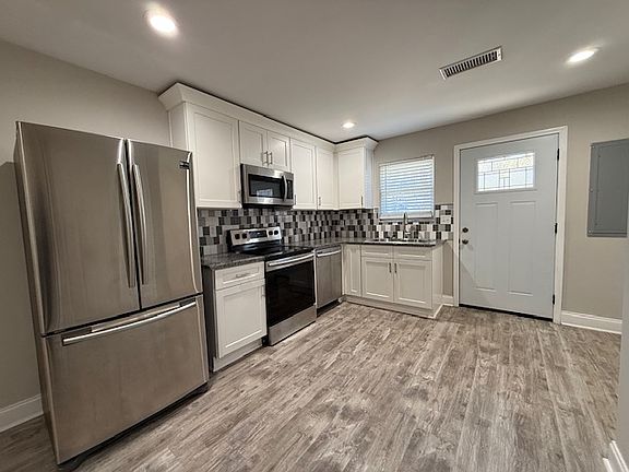 4th image of 2331 Peachwood Cir NE APT 2A