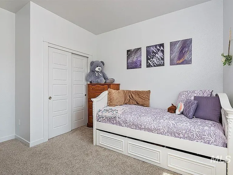 2934 W Silver Riv — Photo 21