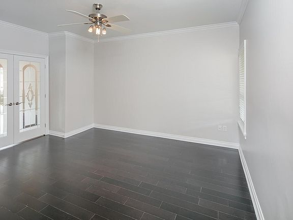 3rd image of 13479 98a Ave
