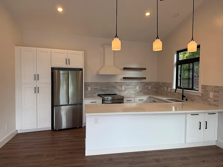 16705 Shannon Rd — Photo 8