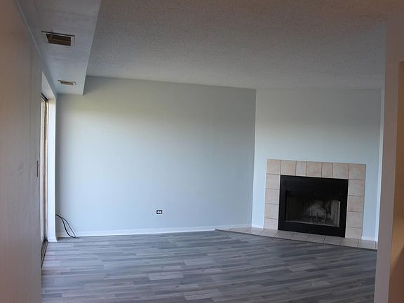 2nd image of 1021 Buccaneer Dr APT 5