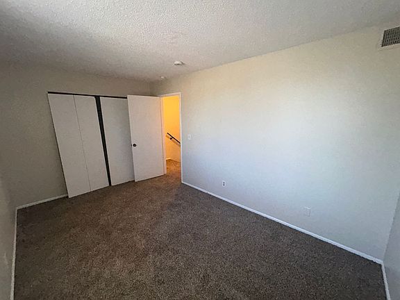 5th image of 6104 W Townley Ave