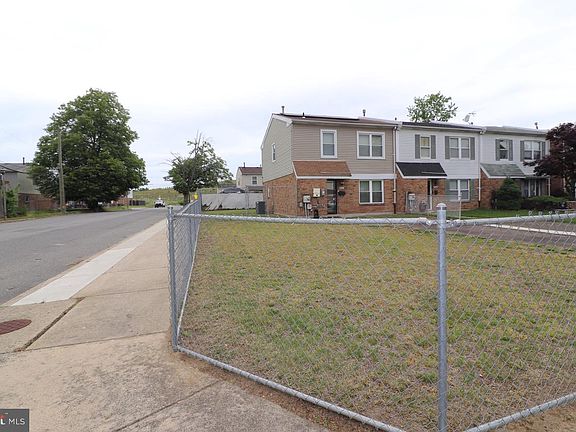 3rd image of 8145 Chelwynde Ave