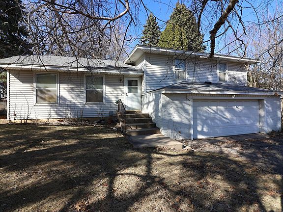 2nd image of 2100 Highland Dr