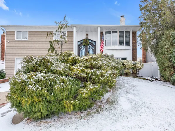 2694 Dorothy Street, Bellmore, NY 11710