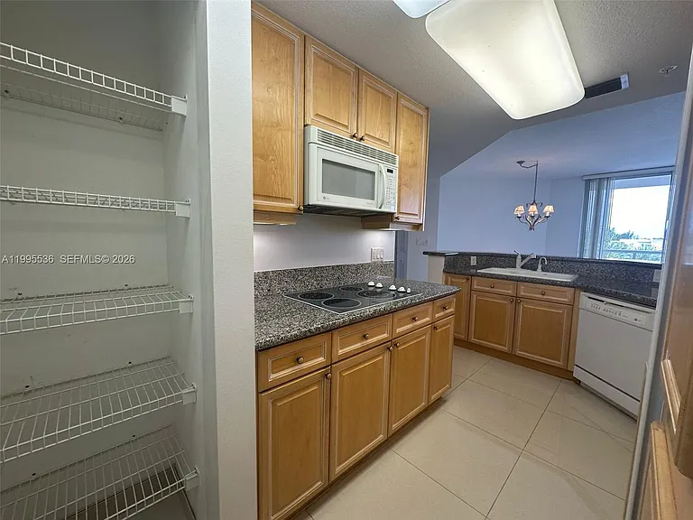 6001 N Ocean Dr #503 — Photo 37