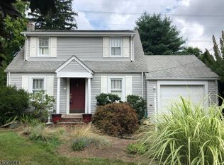 52 Overlook Ave, East Hanover, NJ 07936