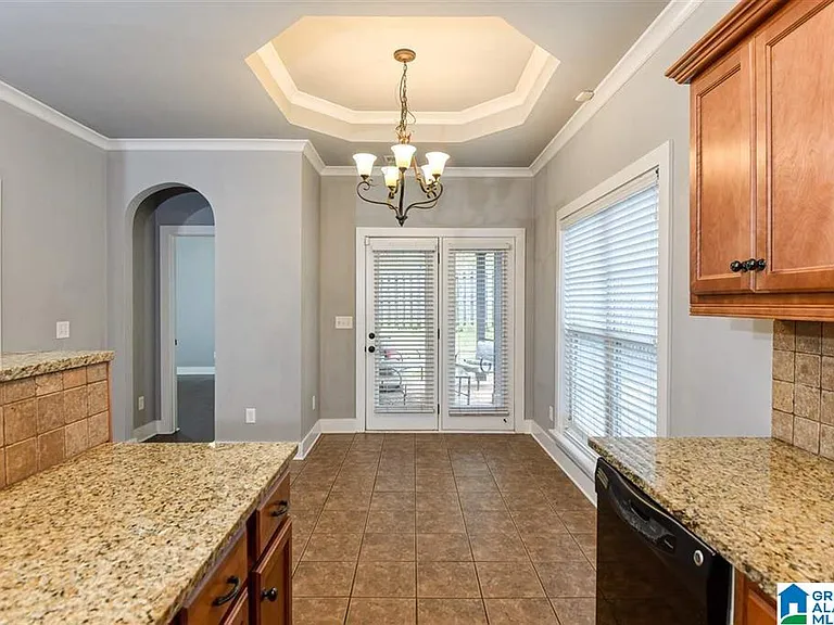 366 Kingston Cir — Photo 5