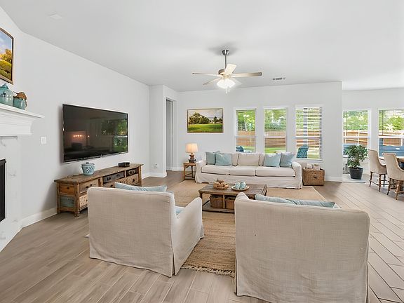 4th image of 2336 High Plain Ln