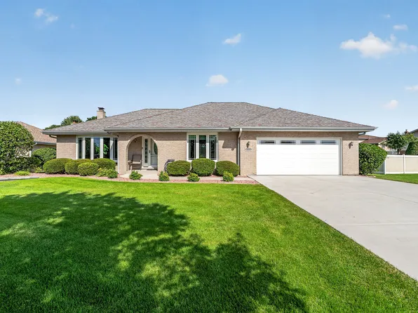 15301 S Rosarie Dr, Homer Glen, IL 60491