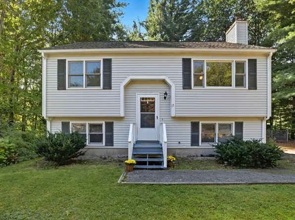 17 Douglas Dr, Ayer, MA 01432