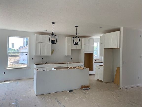 2nd image of 9171 Coopers Ln