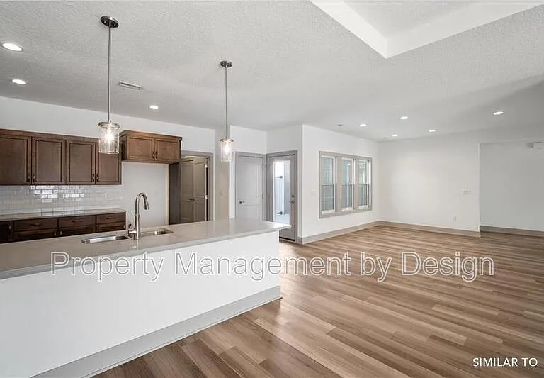 8951 Calpurnia Dr — Photo 7