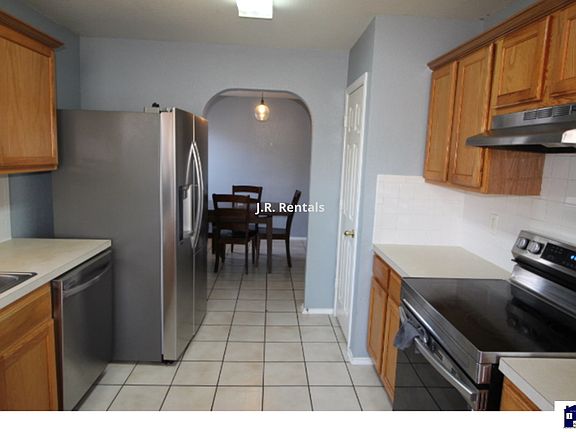 5th image of 5707 Montrose Dr