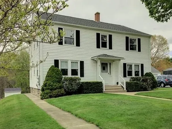 26 A St Unit 2F, Douglas, MA 01516