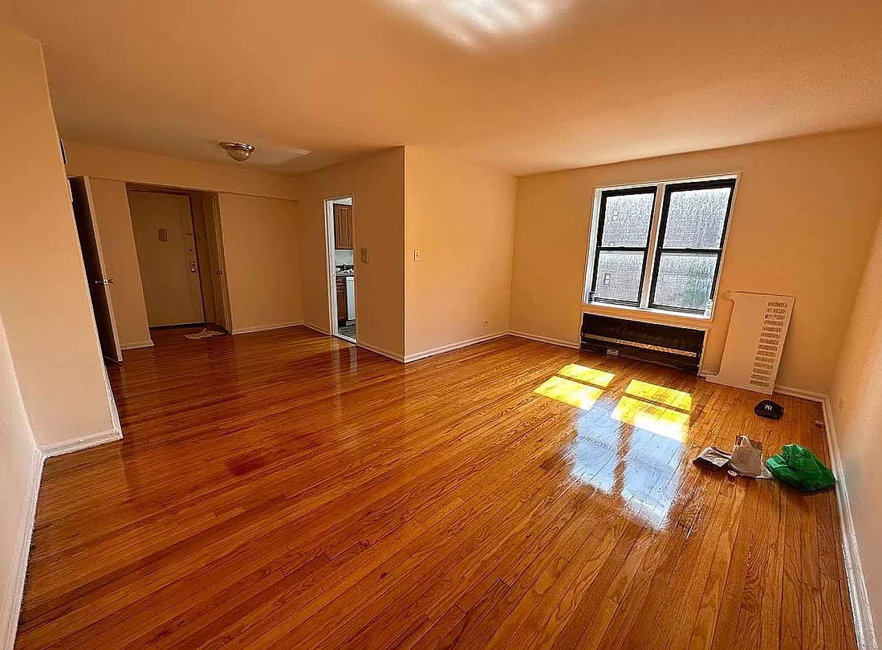 8319 116th St APT 3D, Richmond Hill, NY 11418 Zillow