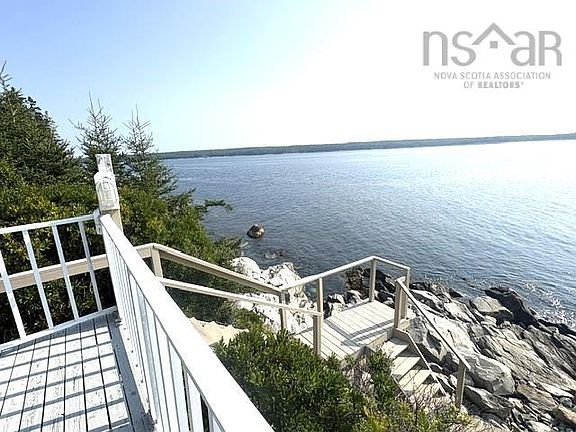 3rd image of 1642 McLeans Lake Rd