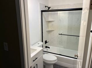 6063 S Land Park Dr, Sacramento, CA 95822