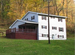 630 Days Run Rd, Tarentum, PA 15084