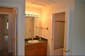 4th image of 472 Firelight Dr