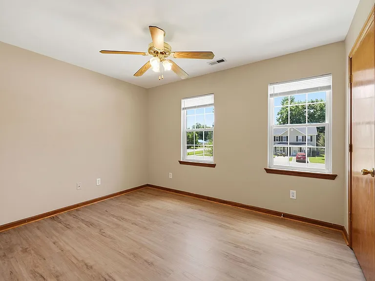 100 Pisgah Ct — Photo 9