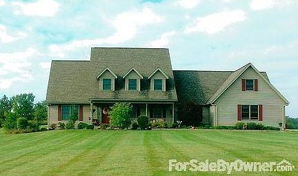 1st image of 415 Lake Vista Dr