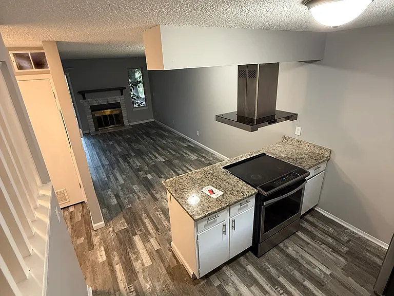 5504 S Gold St #400 — Photo 26