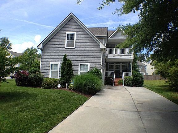 2nd image of 649 Barberton Dr