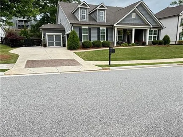 413 Carmichael Cir, Canton, GA 30115