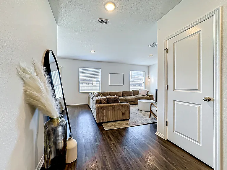 13019 Bluff Oak Way — Photo 4