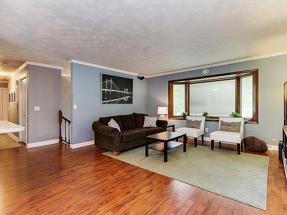 3rd image of 3307 28th Street Ct