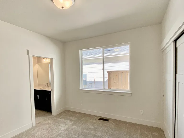 1604 Wyatt Earp Ct — Photo 23