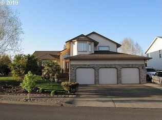 3011 SW Phyllis Dr, Gresham, OR 97080