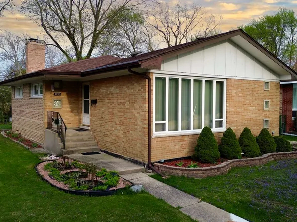 7255 N Keating Ave, Lincolnwood, IL 60712