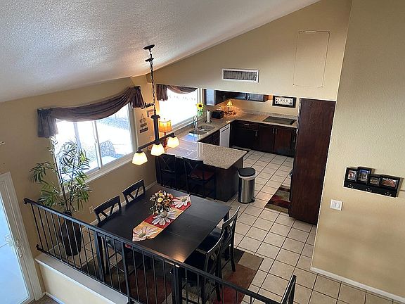 5th image of 800 Marita Dr