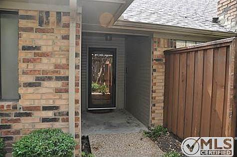 4th image of 2219 Greenpark Dr
