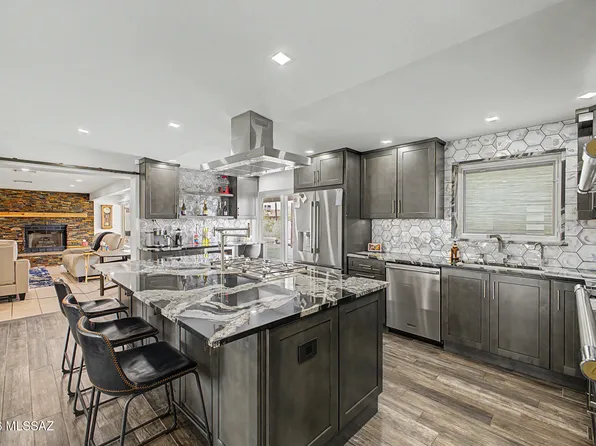 7409 E Calle La Vega, Tucson, AZ 85710