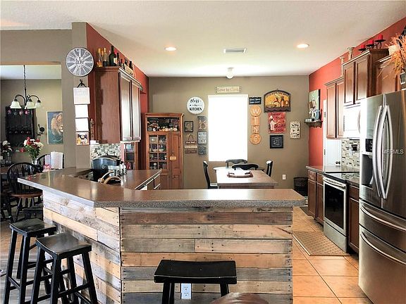 4th image of 3206 Azalea Blossom Dr