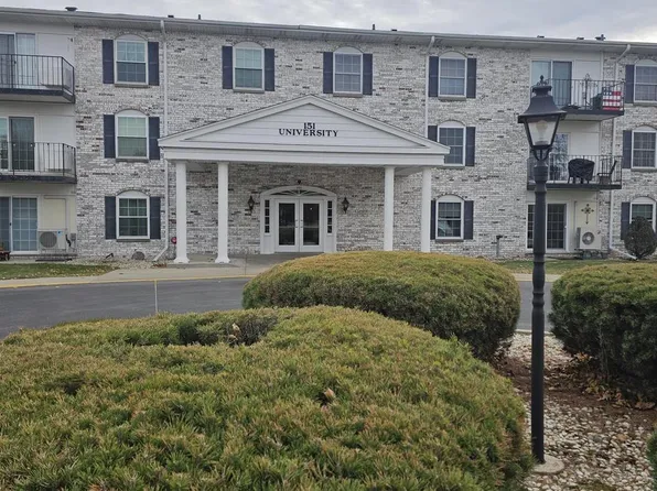 151 North University DRIVE #215, West Bend, WI 53095