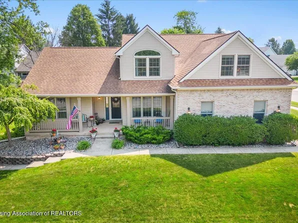 2134 Cedarbend Dr, Holt, MI 48842