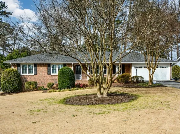 2057 Lavista Cir, Tucker, GA 30084