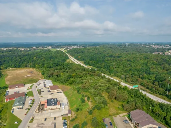 Colliers Way, Weirton, WV 26062