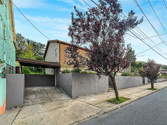2nd image of 1434 E 6th St