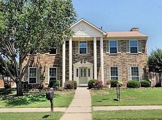 2071 Cameo Dr, Lewisville, TX 75067