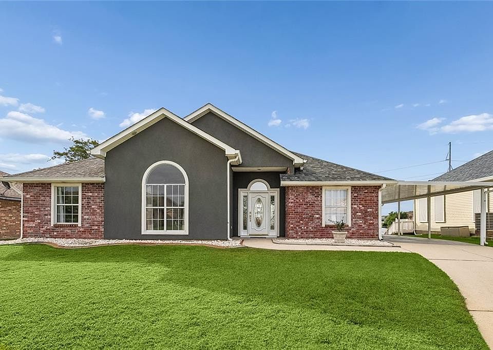 1st image of 219 Moonraker Dr
